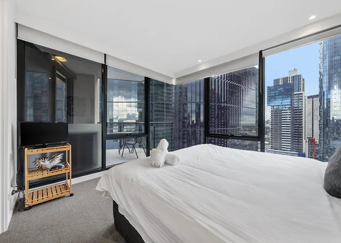 Southbank Two Bedroom Apt - 2202